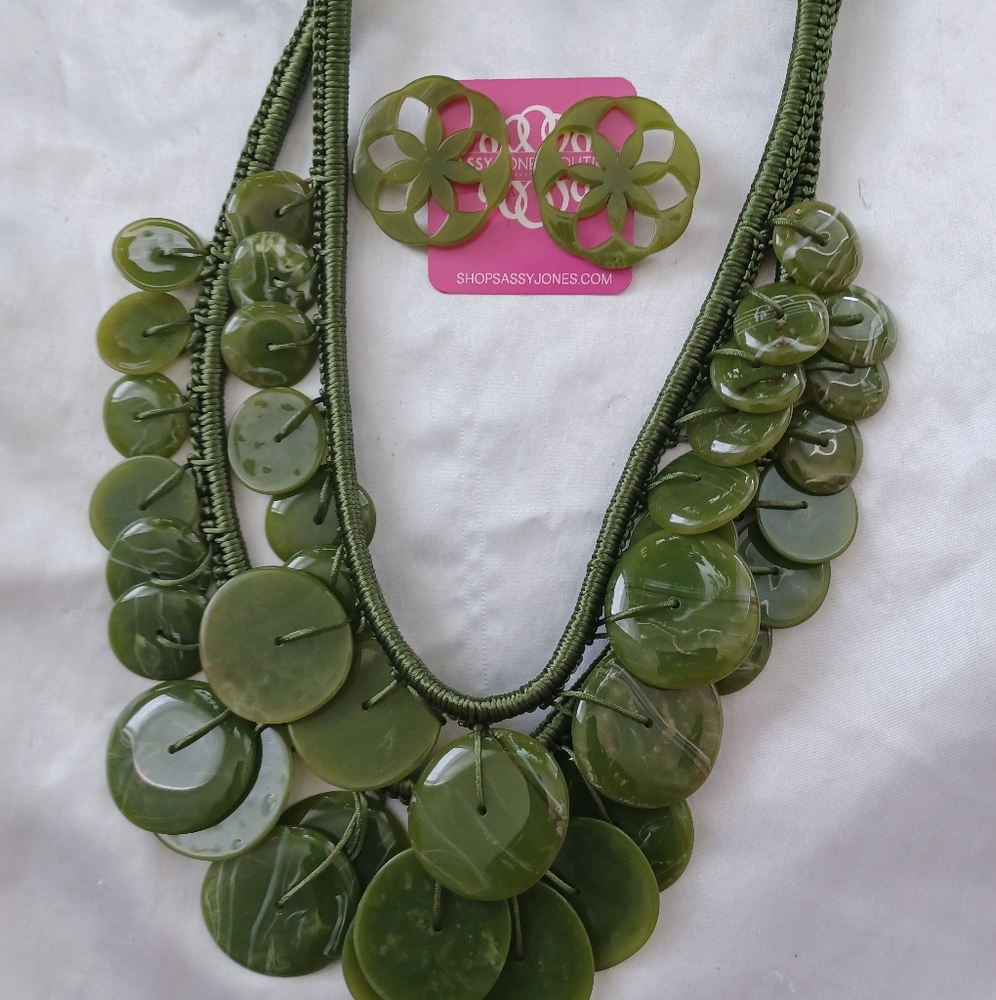 Sassy Jones Zanzibar Necklace W/Studs